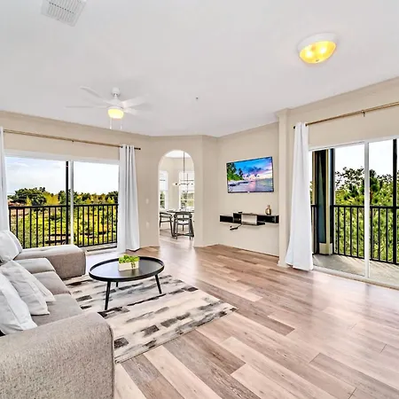 Modern Pet-Friendly - 2Br Condo - 6 Mins From Disney